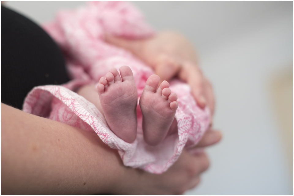 Camden Newborn Photographer, Camden Family Photographer, www.angieduncan.com.au